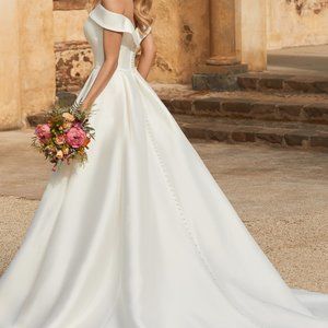 Brand New Sophia Tolli Wedding Dress